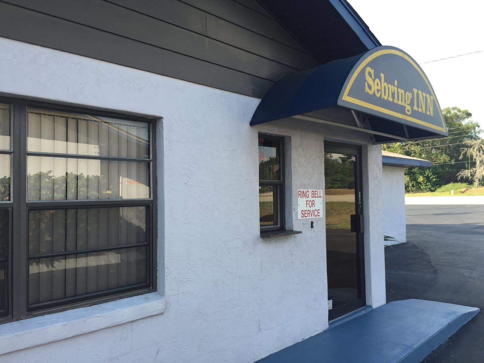 Sebring Inn Exterior photo