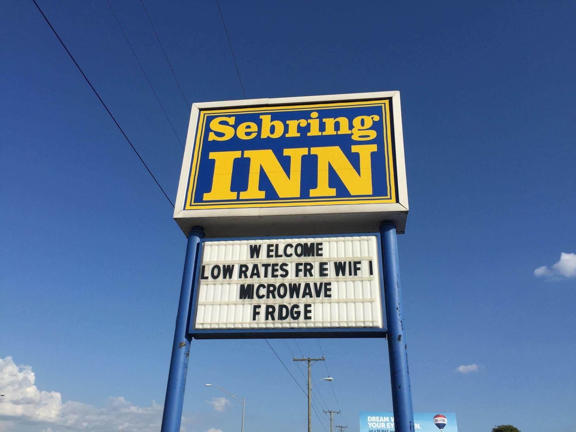 Sebring Inn Exterior photo